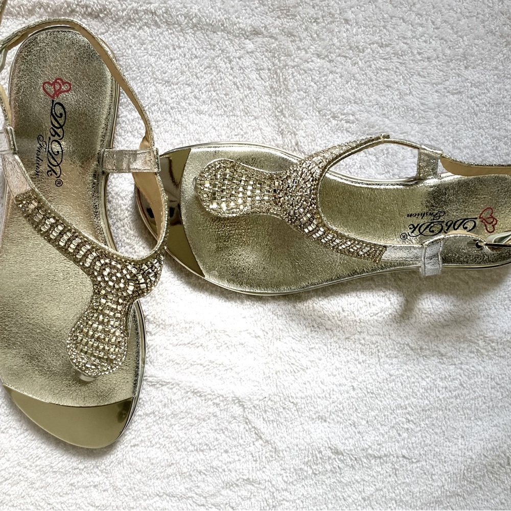 Stunning Crystal & Silver sandals size 6.5